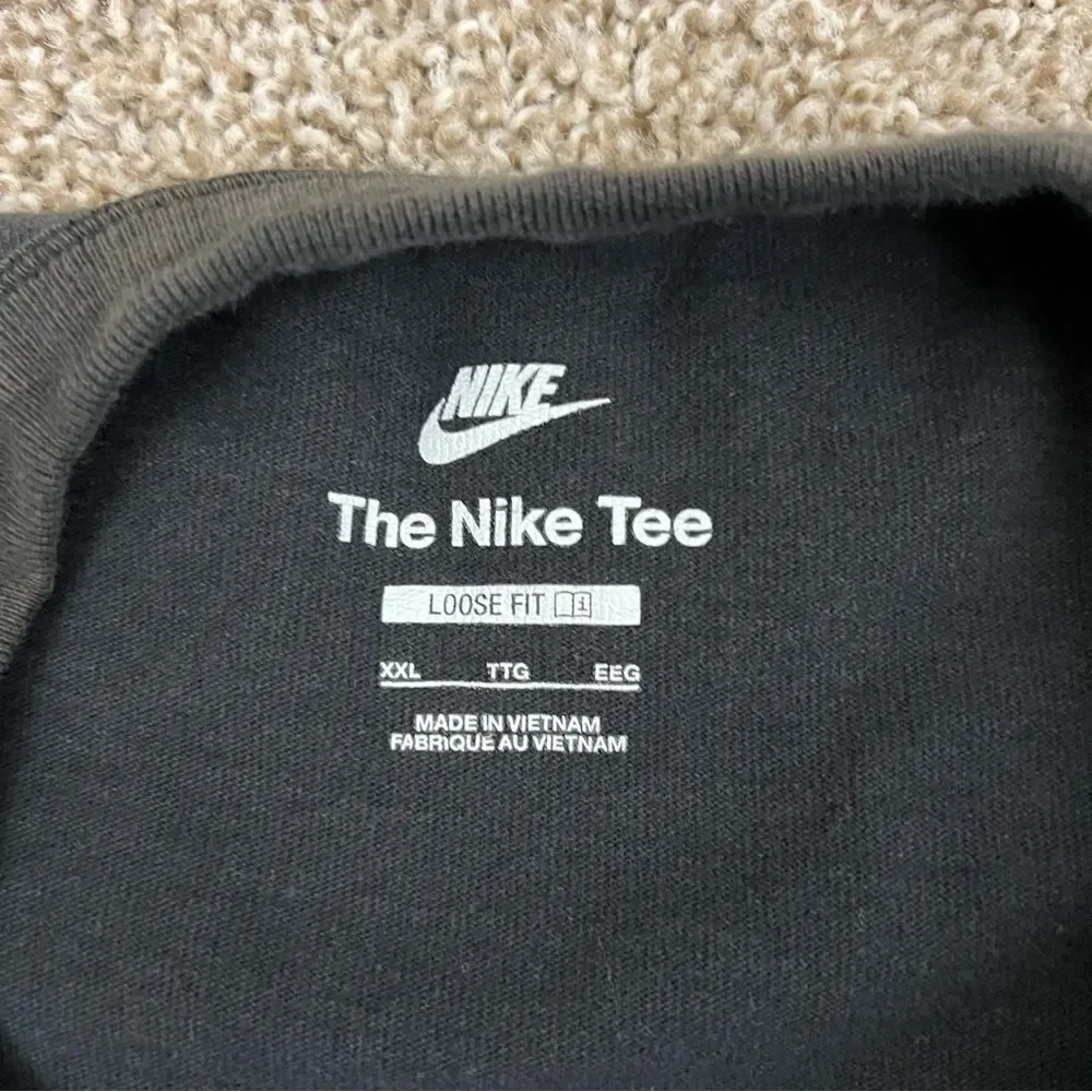Heavyweight Nike long sleeve tee center logo men’s XXL